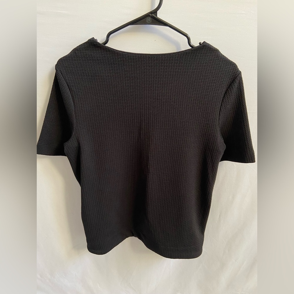 H&M black top with zippers - Picture 2 of 3
